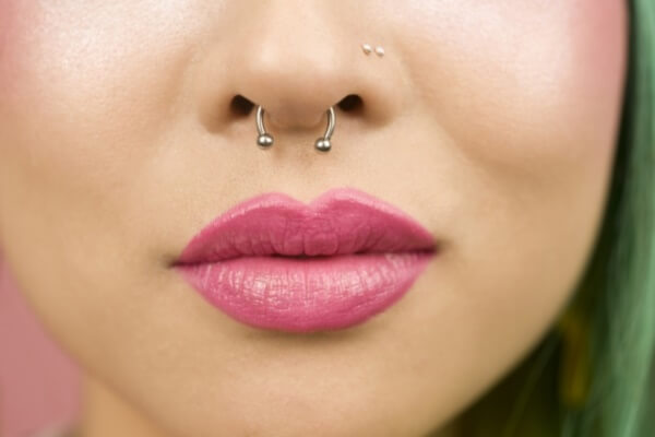 Cute Facial Piercings for Girls to Stand in VOUGUE0001