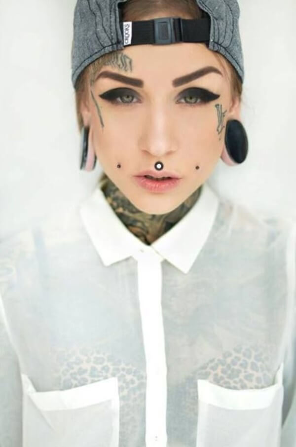 Cute Facial Piercings for Girls to Stand in VOUGUE0001