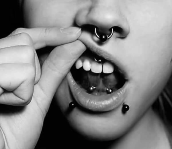 Cute Facial Piercings for Girls to Stand in VOUGUE0321