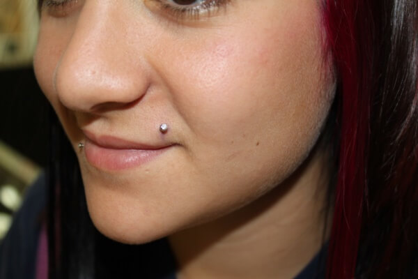 Cute Facial Piercings for Girls to Stand in VOUGUE0511