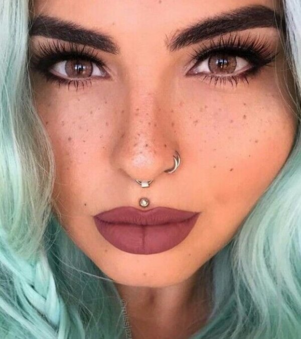 Double Nose Piercing (10)