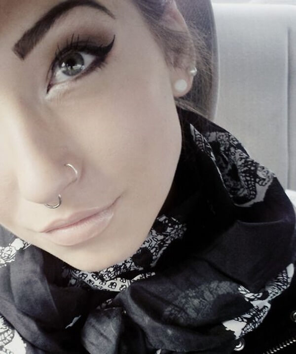 Double Nose Piercing (15)