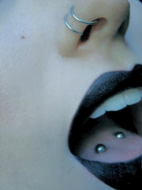 Double Nose Piercing (62)