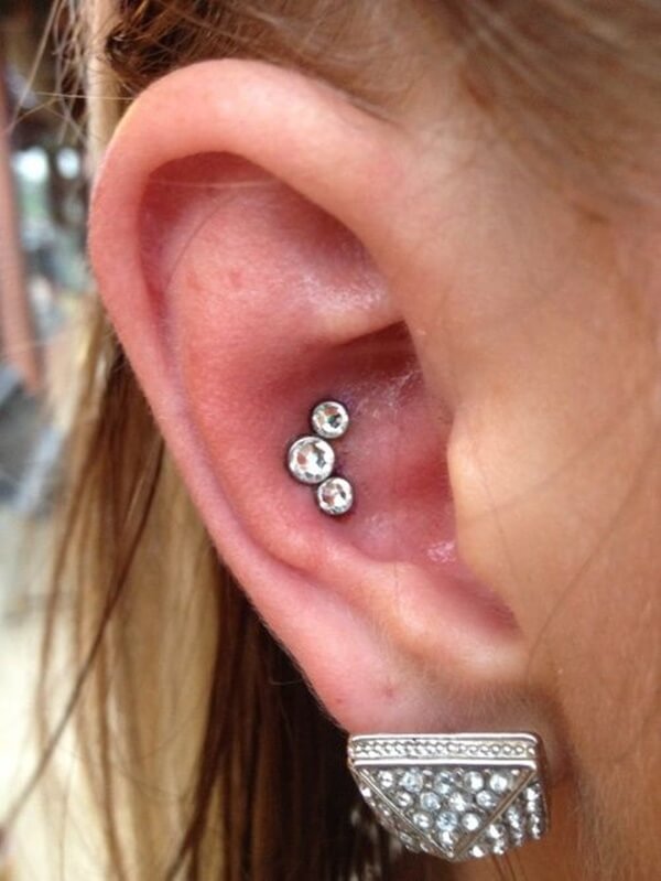 Inner & Outer Conch Piercing (17)