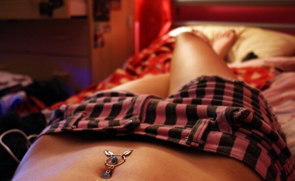 Navel Piercing designs29
