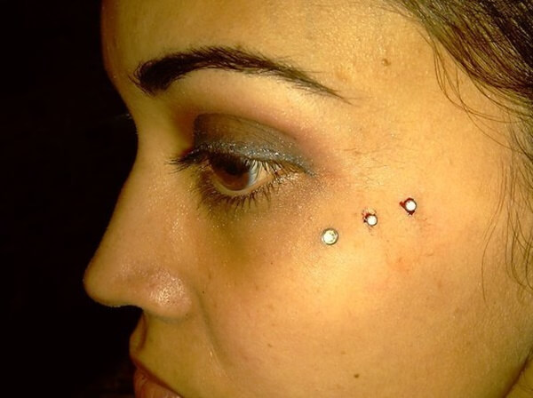 anti eyebrow piercing (89)