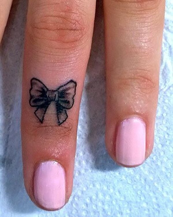 bow-tattoo-designs-15