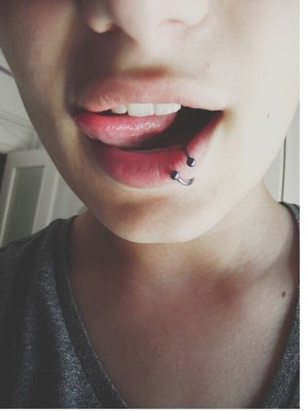 double lip piercing (3)