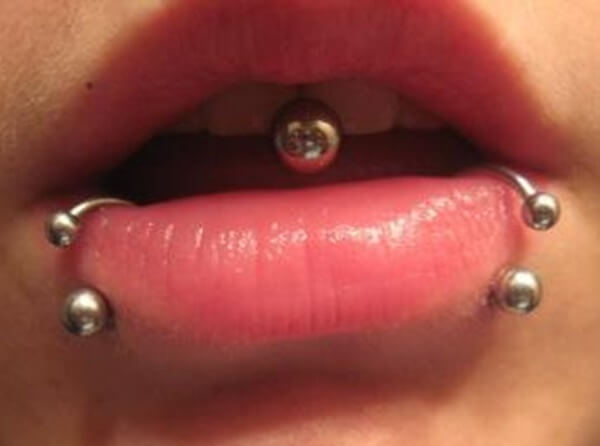 double lip piercing (62)