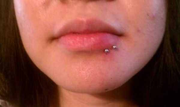 double lip piercing (74)