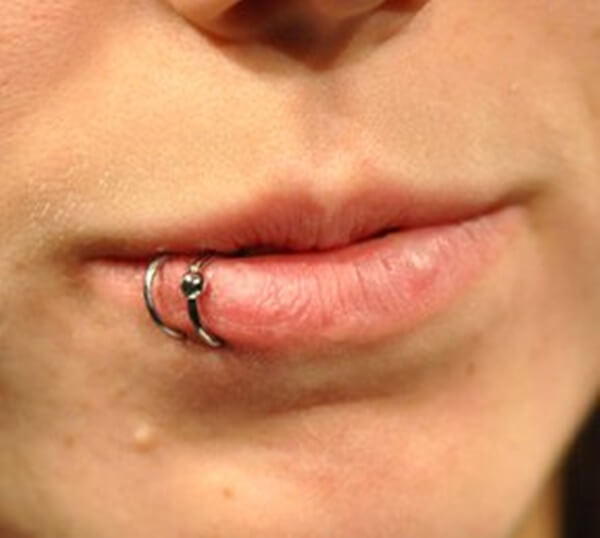 double lip piercing (86)