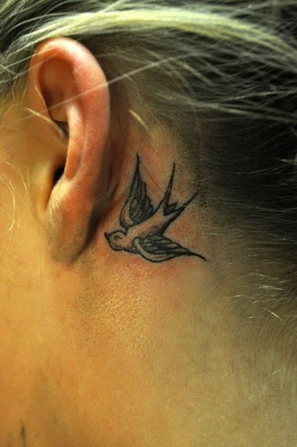 ear-tattoo-designs-ideas-16