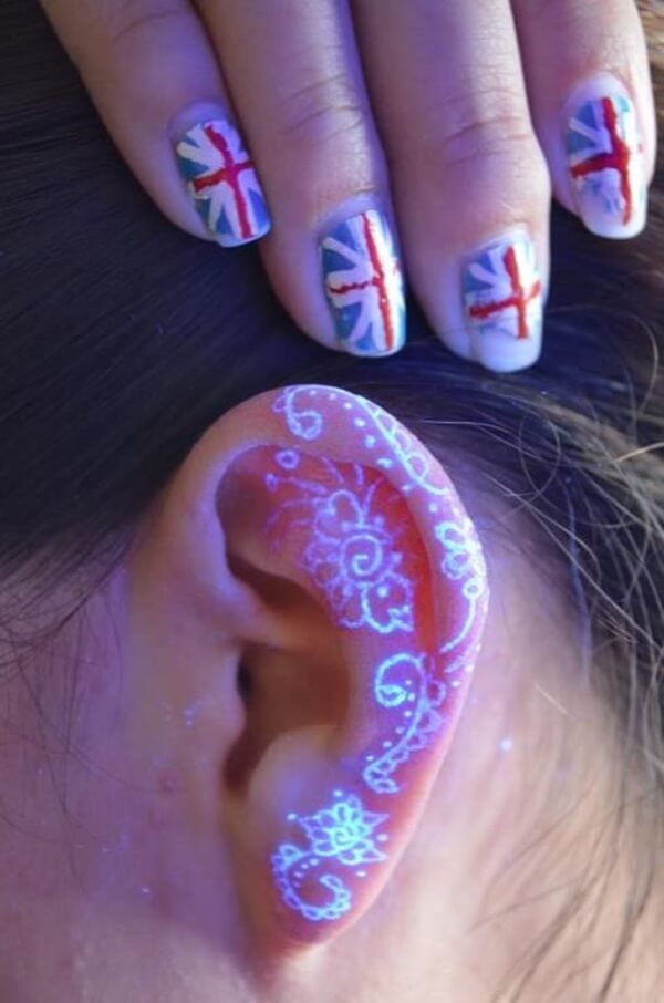 ear-tattoo-designs-ideas-3