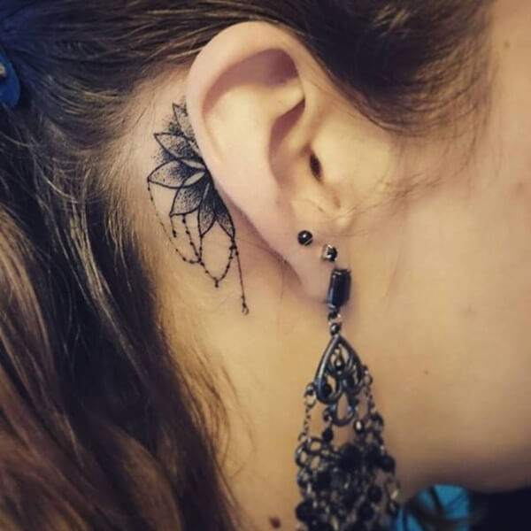 ear-tattoo-designs-ideas-31