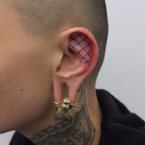 ear-tattoo-designs-ideas-36