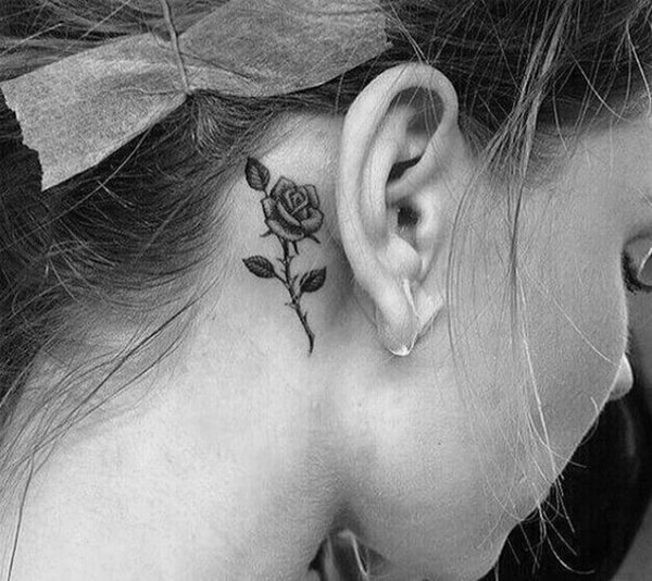 ear-tattoo-designs-ideas-42