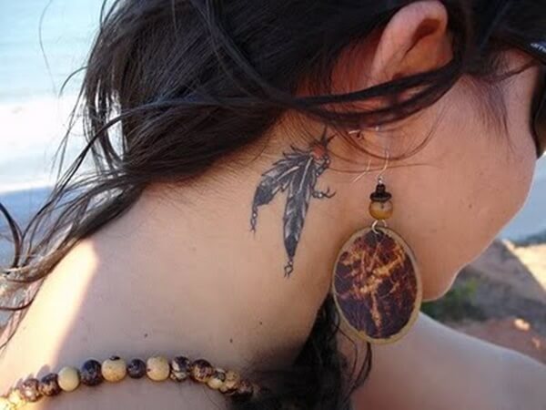 ear-tattoo-designs-ideas-63