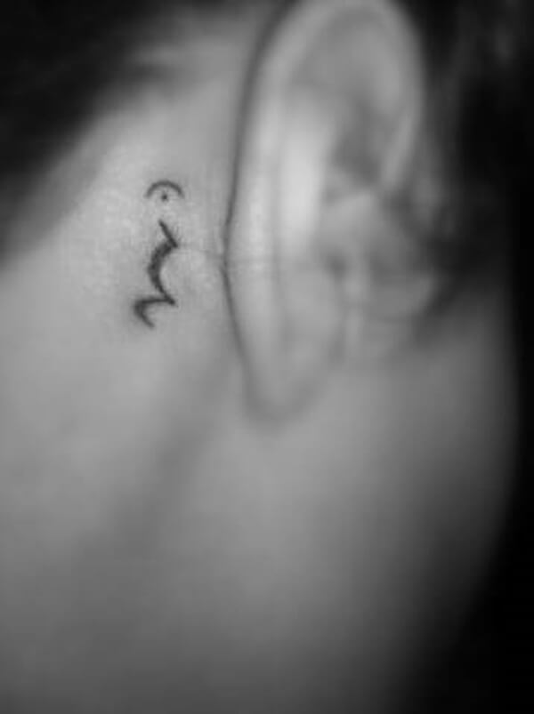 ear-tattoo-designs-ideas-66