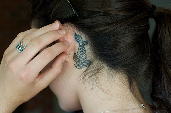 ear-tattoo-designs-ideas-69