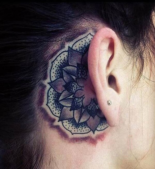 ear-tattoo-designs-ideas-77