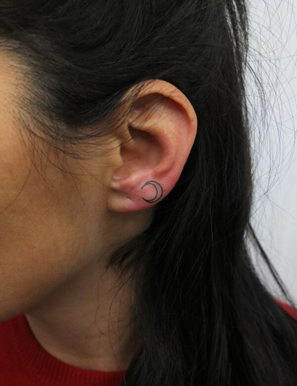 ear-tattoo-designs-ideas-83