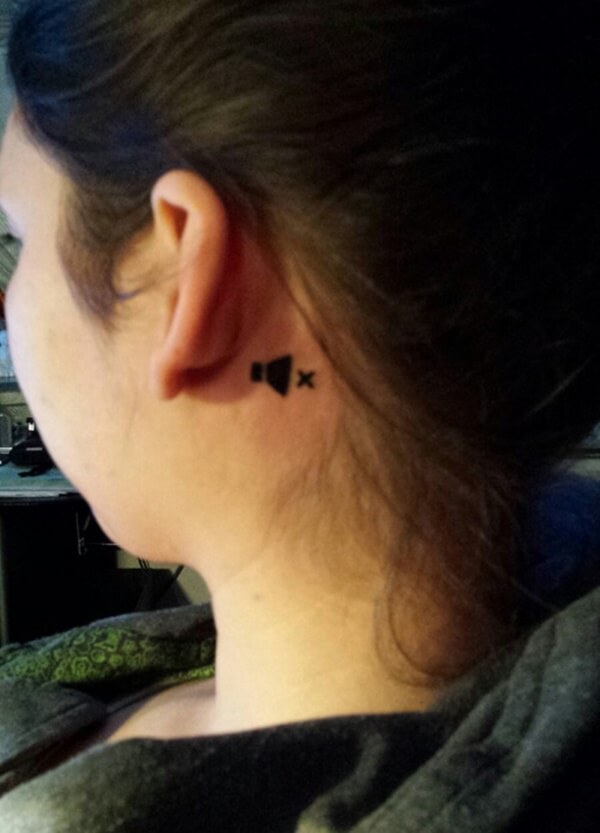 ear-tattoo-designs-ideas-88