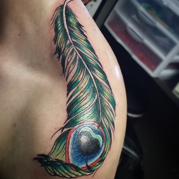 feather-tattoo-designs-40