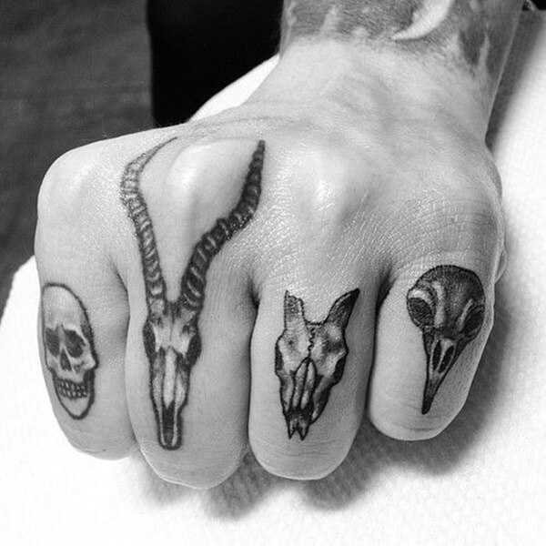 finger-tattoo-designs-11