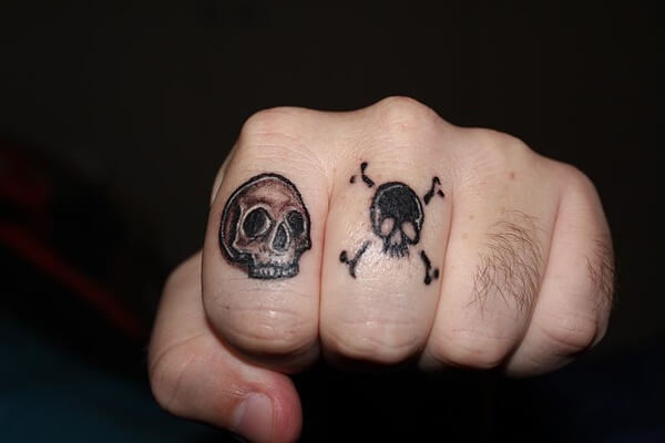 finger-tattoo-designs-40