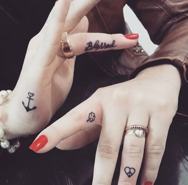 finger-tattoo-designs-65