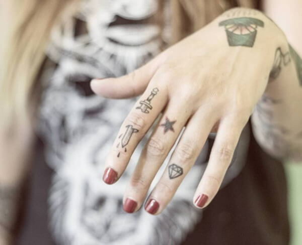 finger-tattoo-designs-84