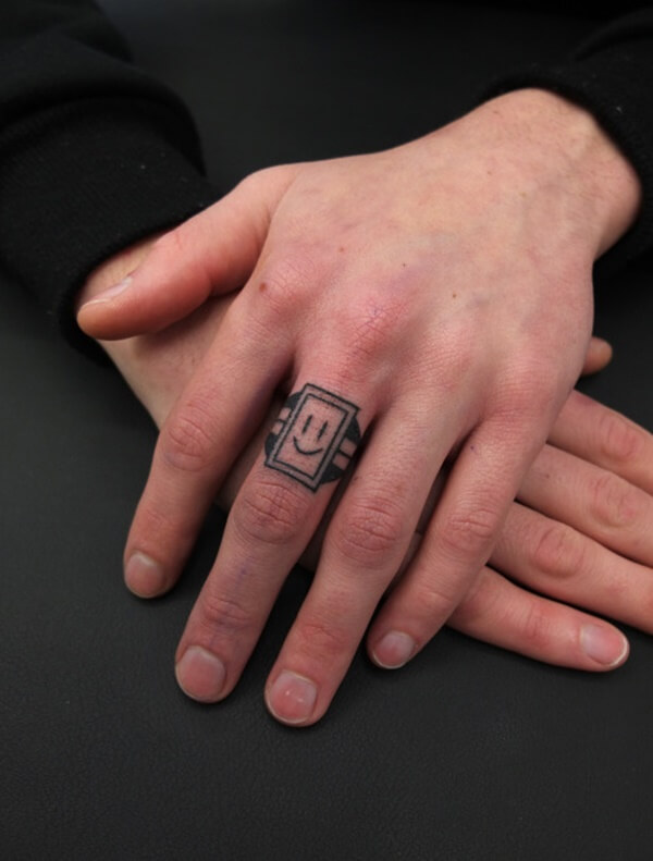 finger-tattoo-designs-89