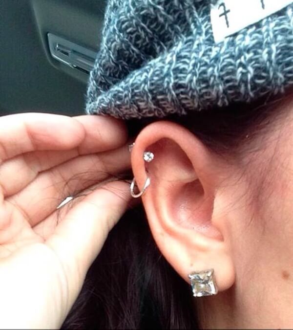 helix piercing (15)