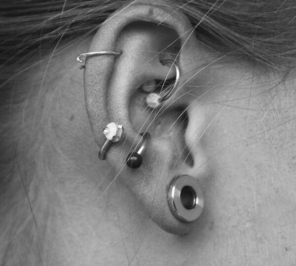 helix piercing (71)