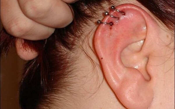 helix piercing (74)