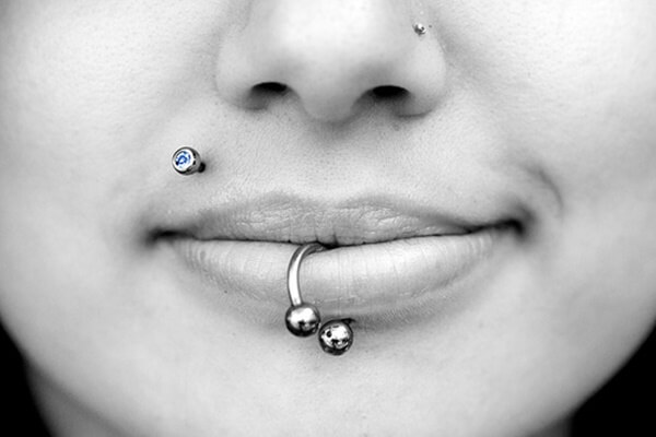 labret piercing (64)