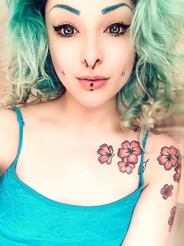 labret piercing (85)