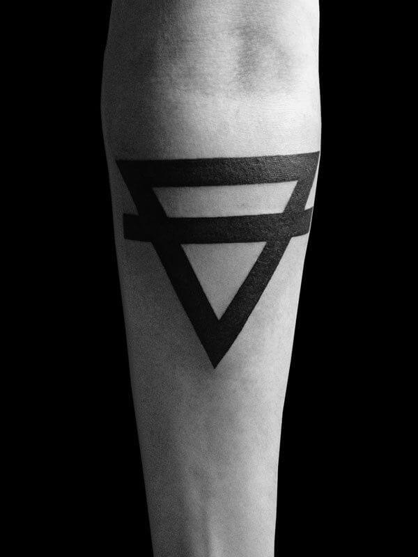 line tattoo designs (50)