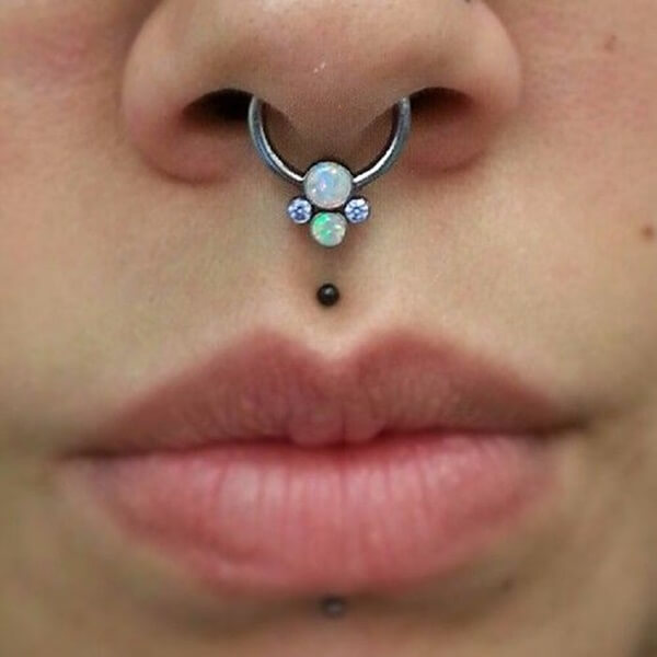 philtrum piercing (20)