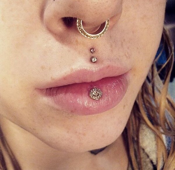 philtrum piercing (21)