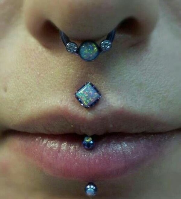 philtrum piercing (50)