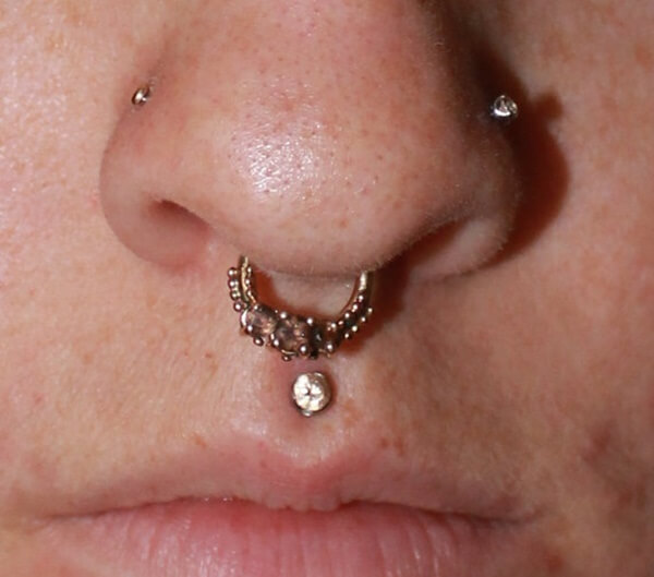 philtrum piercing (65)