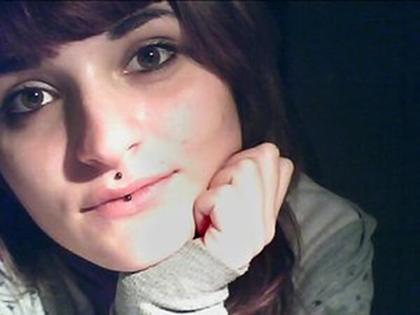 philtrum piercing (66)