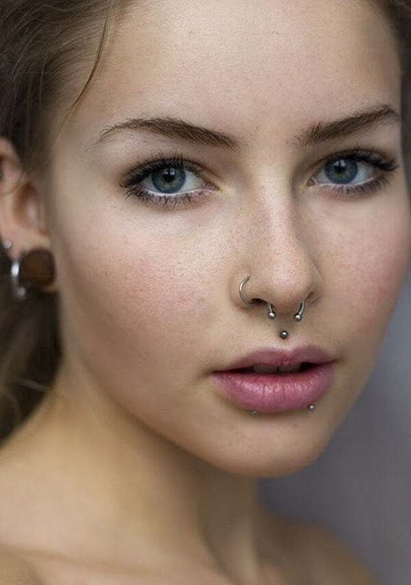 philtrum piercing (72)