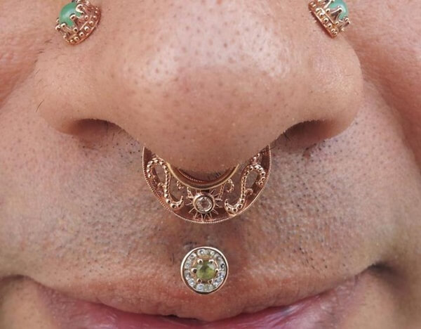 philtrum piercing (82)