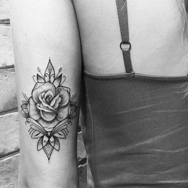 rose-tattoo-designs-15