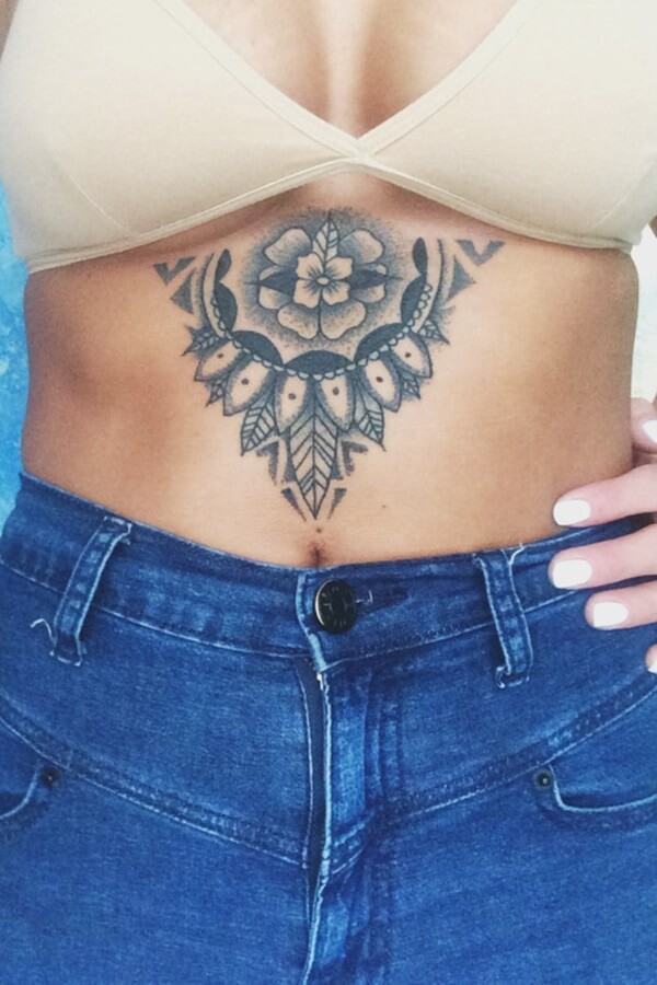 stomach-tattoos-ideas-27