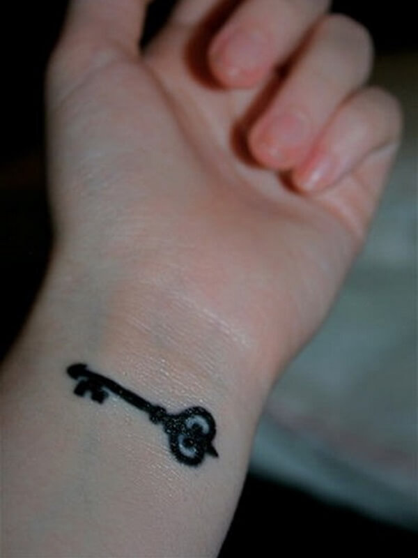 wrist tattoo designs (44)